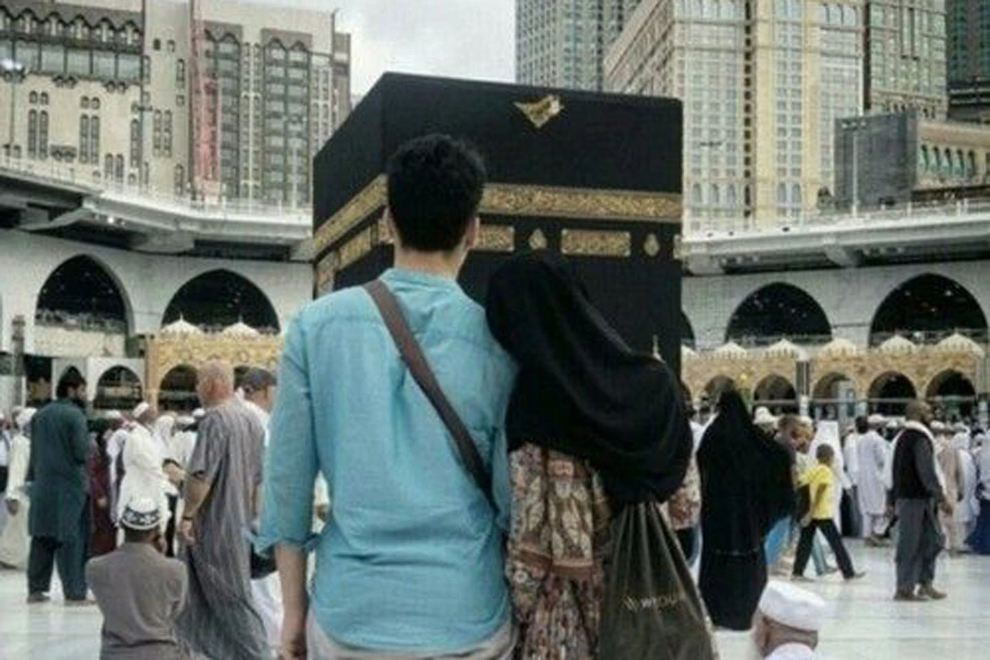 umroh bersama pasangan suami istri