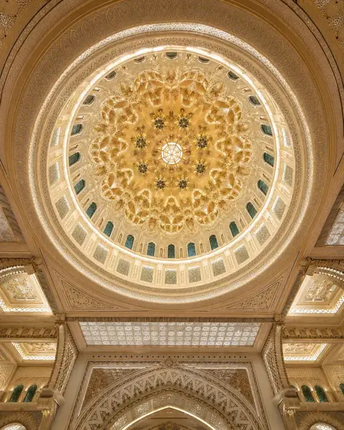 Interior kubah Qasr Al Watan Abu Dhabi